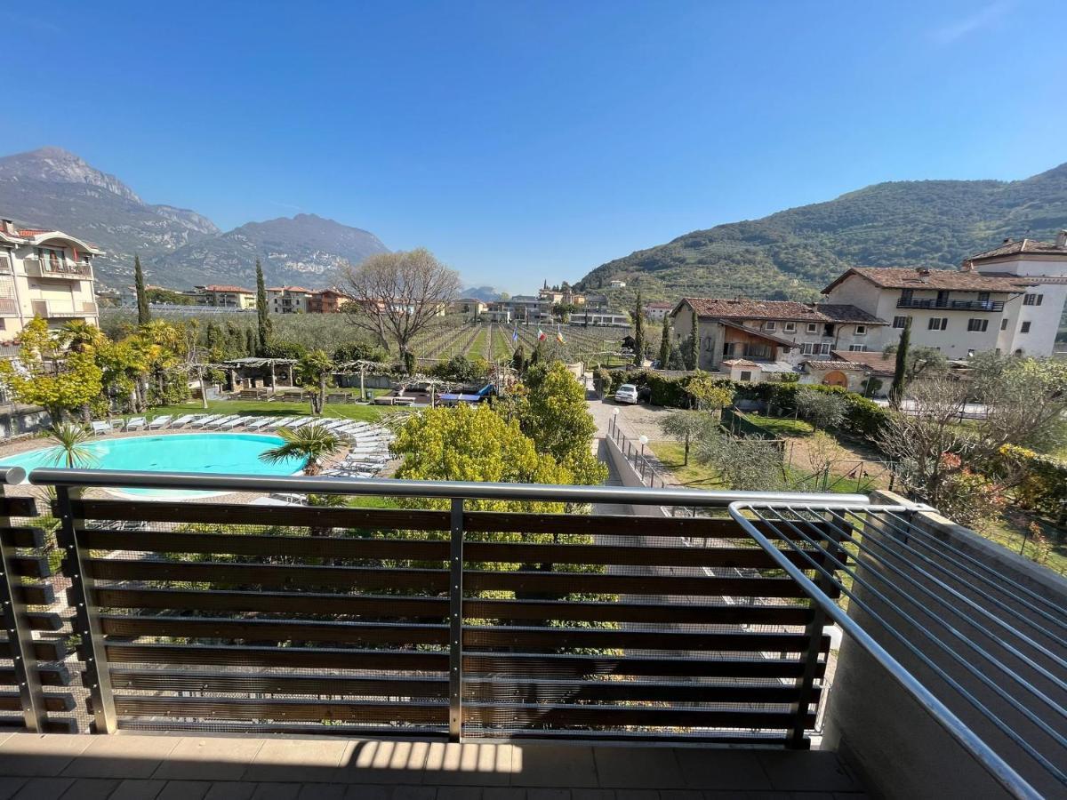 4 Limoni Apartment Resort Riva del Garda Extérieur photo