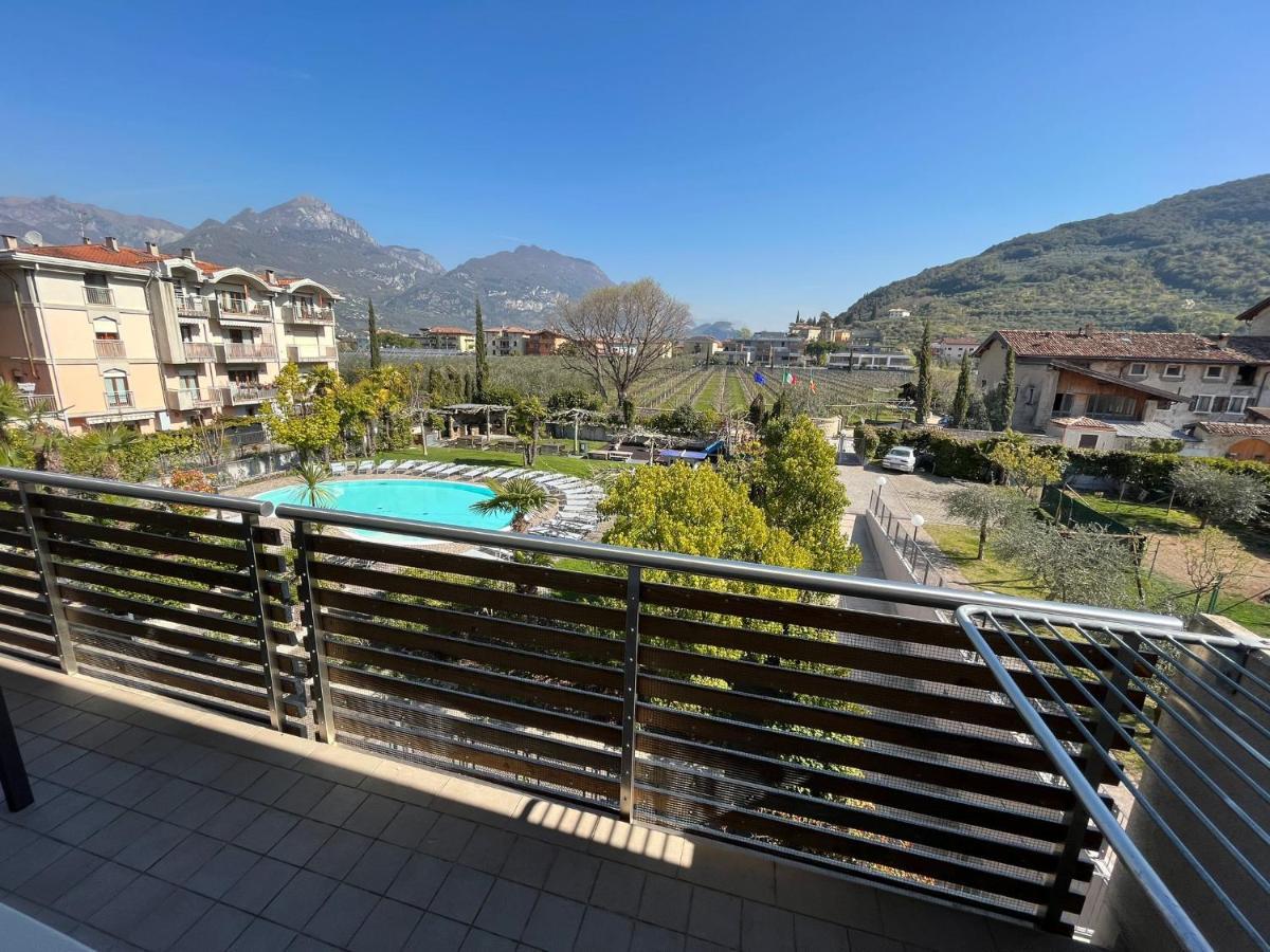 4 Limoni Apartment Resort Riva del Garda Extérieur photo