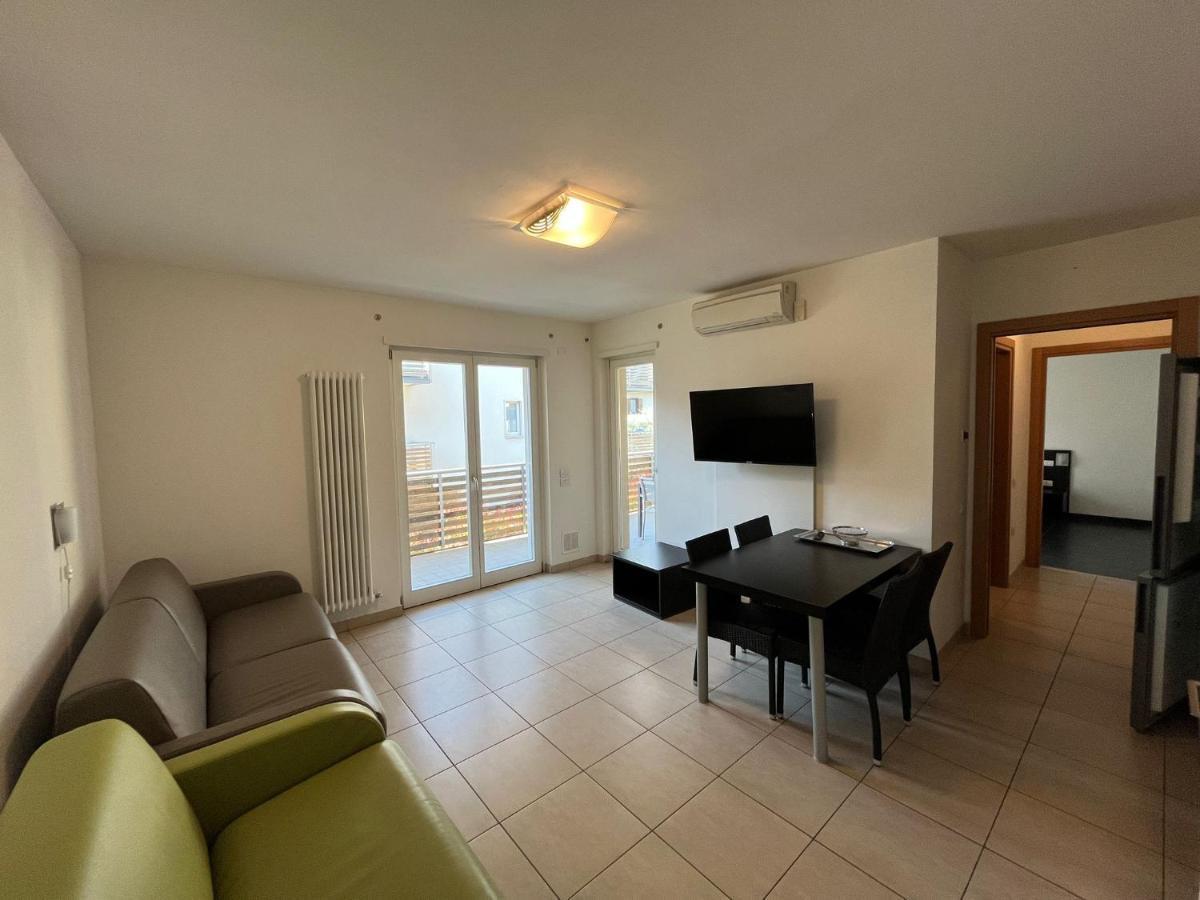 4 Limoni Apartment Resort Riva del Garda Extérieur photo