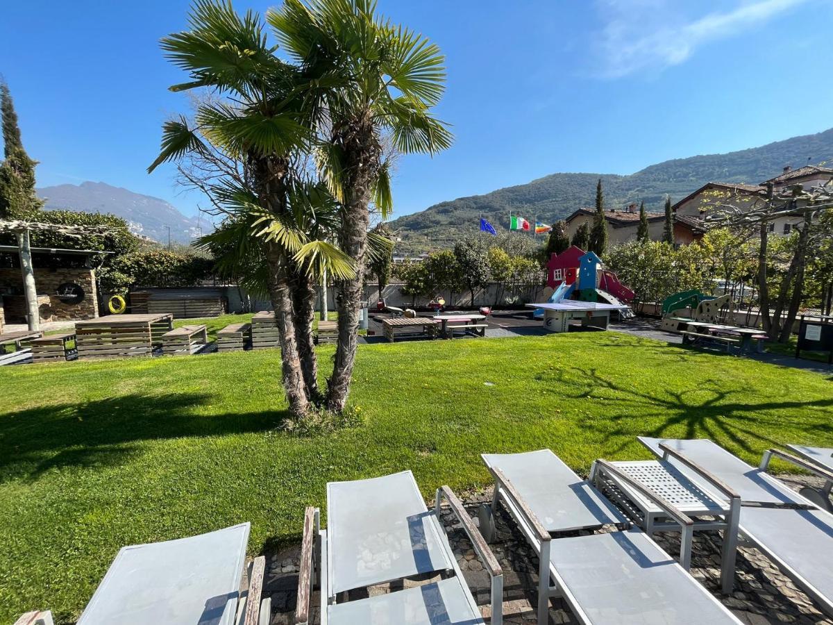 4 Limoni Apartment Resort Riva del Garda Extérieur photo