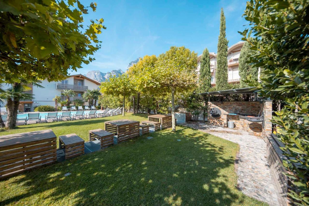 4 Limoni Apartment Resort Riva del Garda Extérieur photo